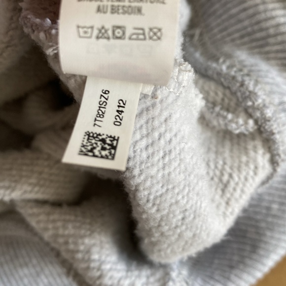 aerie Hoodie. Small. Fleece lined hood and front pocket. Gray - Picture 10 of 12